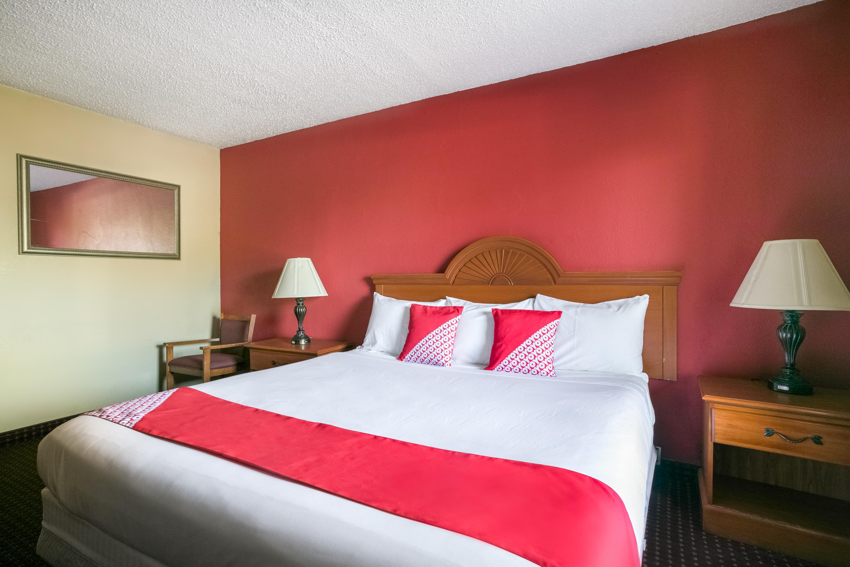 Baymont By Wyndham Marianna Hotel Exterior photo
