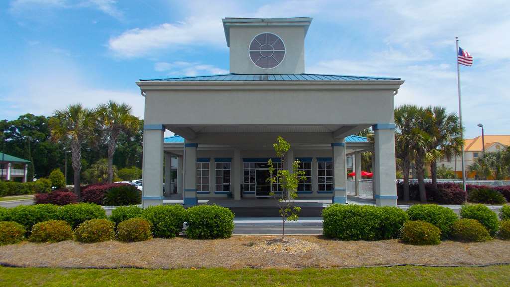Baymont By Wyndham Marianna Hotel Exterior photo